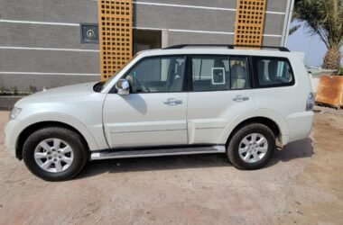 mitsubishi pajero 2019 essence tres bon eta