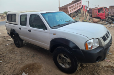nissan hardbody a vendre wL9