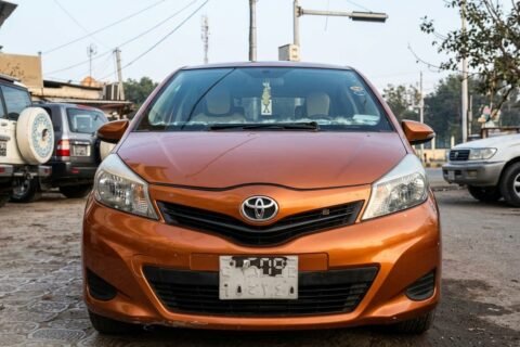 Toyota Vitz 2016