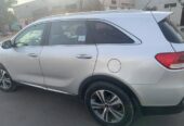 KIA Sorento 4×4, 7 places, économique, climatisée