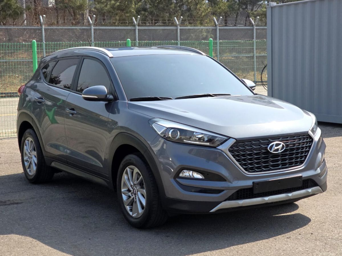 Vente de 2 voitures modernes Kia Stonic & Hyundai All New Tucson