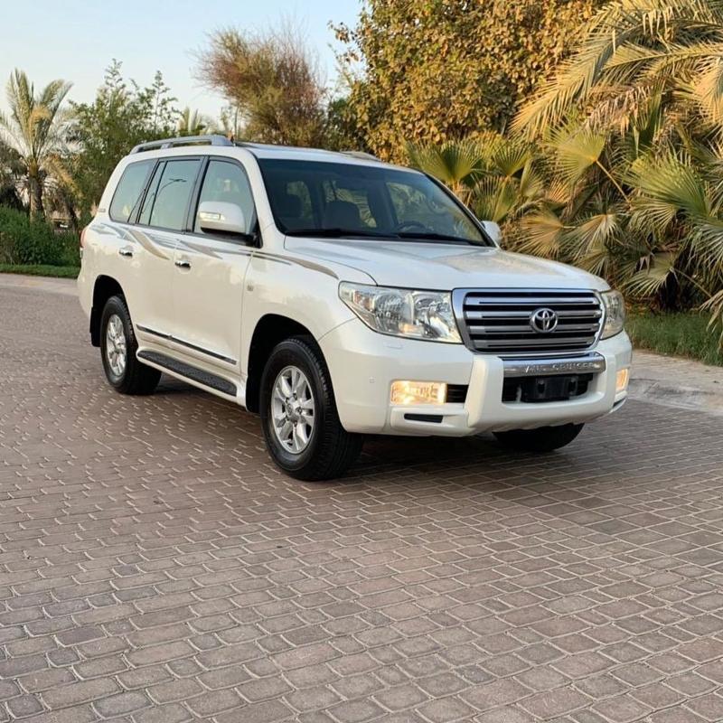 Toyota Land Cruiser V8