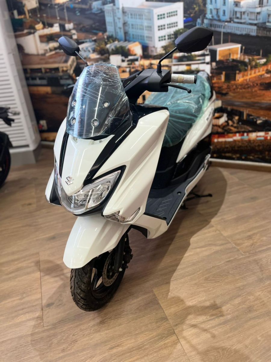 Moto scooter burgman toute neuve à vendre