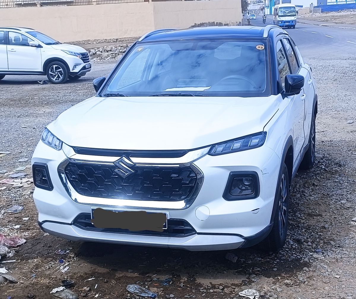 Suzuki Grand Vitara Hybride, full options