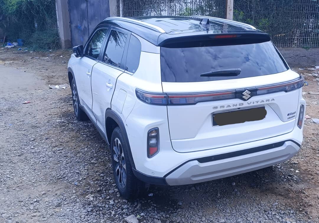 Suzuki Grand Vitara Hybride, full options