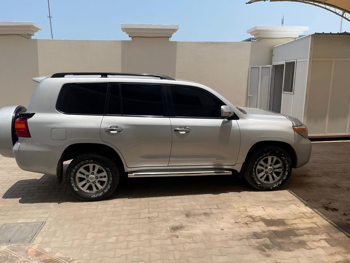 Toyota Land Cruiser 2014