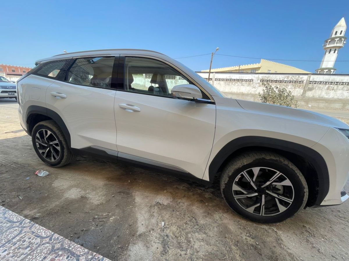 Geely Starray 2025 – SUV moderne élégant et performant