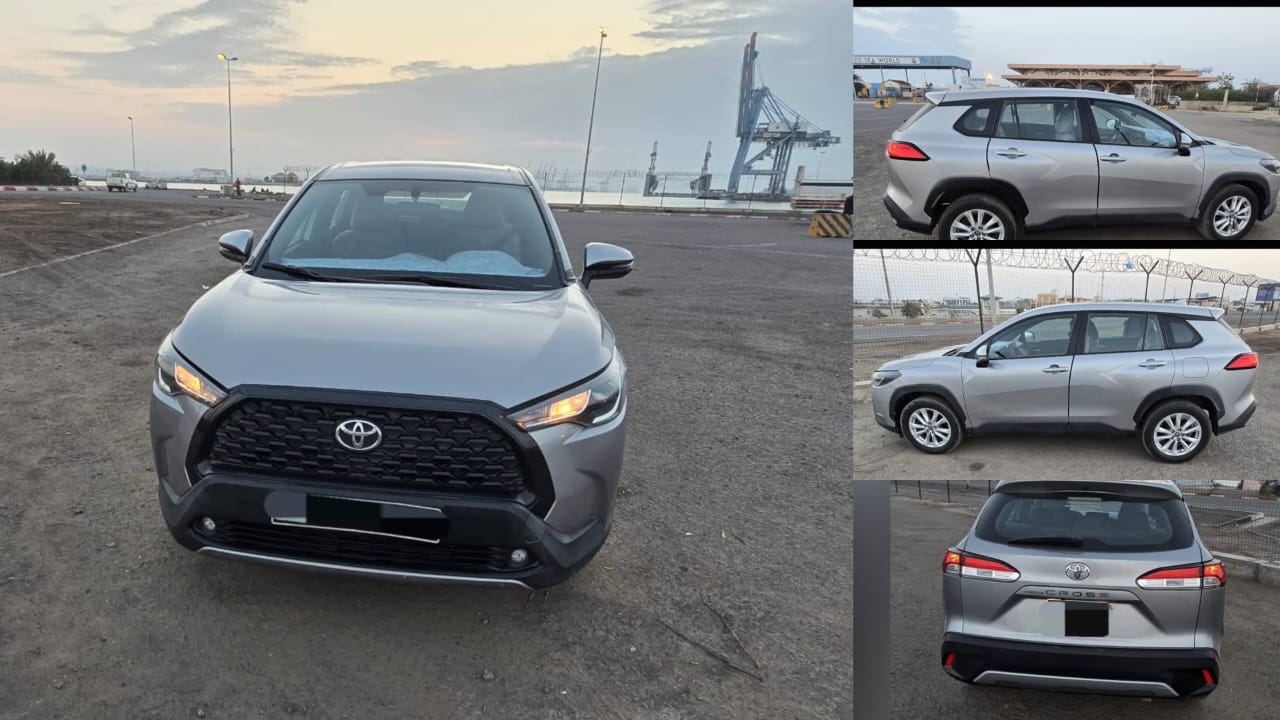 Toyota corolla cross 2023 presque neuve