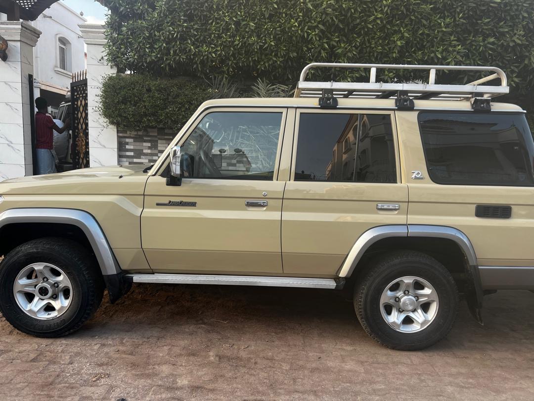 Land Cruiser Hard-top 2022