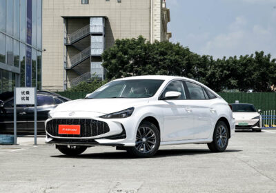 1400x1050_autohomecar__ChxkPmhw4kqAMCW_AD4Bl2YuTu05581