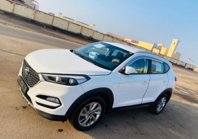 hyundai-tucson-2017-1-7-diesel-automatique-blanc-17-889-km-excellent-etat-e8x