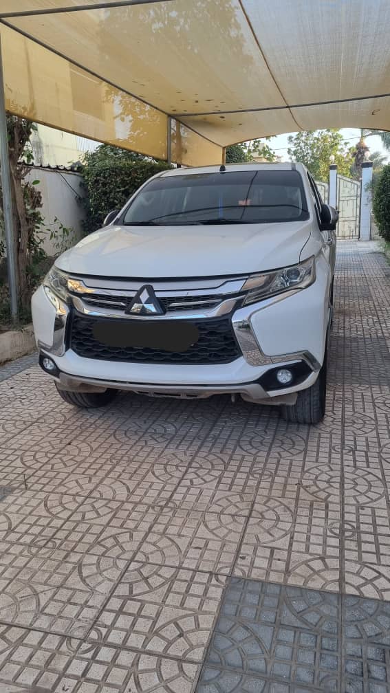 VENTE  Mitsubishi Montero 2019