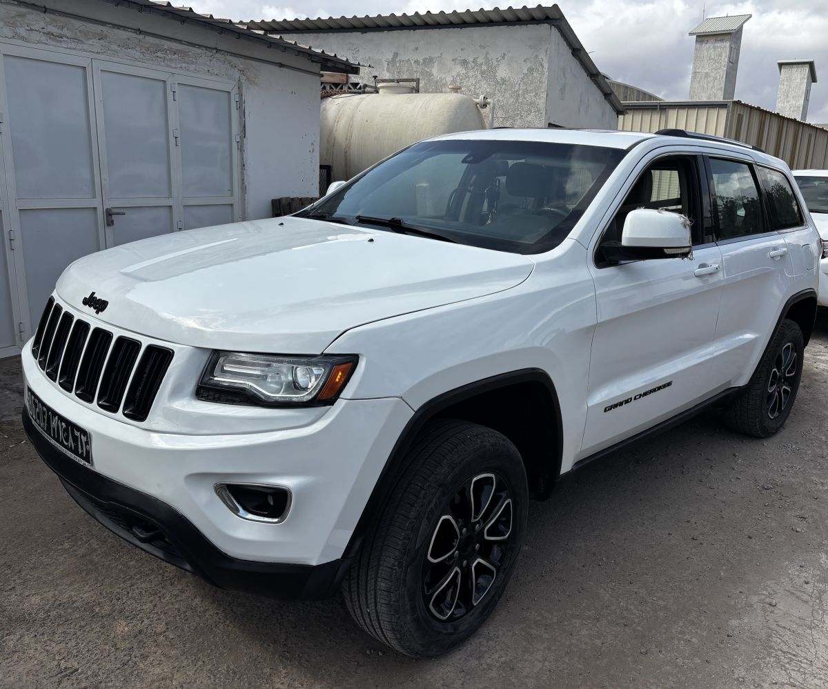 4×4 Jeep Grand Cherokee